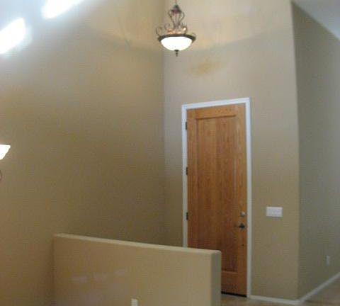 4th image of 2742 W Redwood Ln
