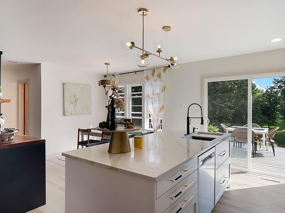 5th image of 10032 E Harbor Hill Dr