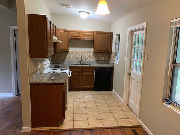 5th image of 1659 Sharkey St