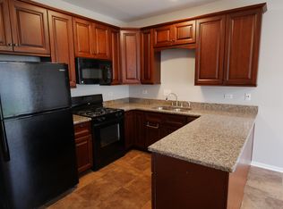 3866 Pathfinder Ln, Joliet, IL 60435