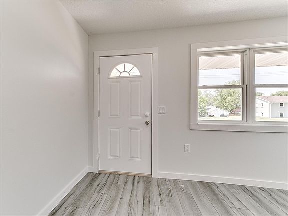 2nd image of 501 S 6th St