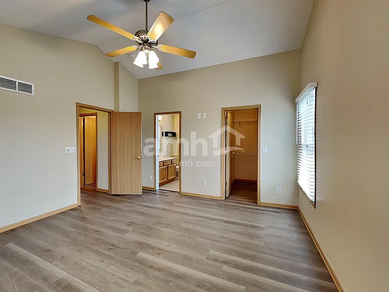 100 Winesap St SW — Photo 9