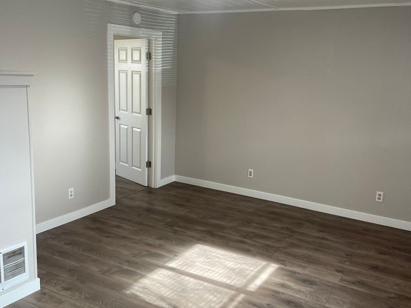 1139 S G St #4