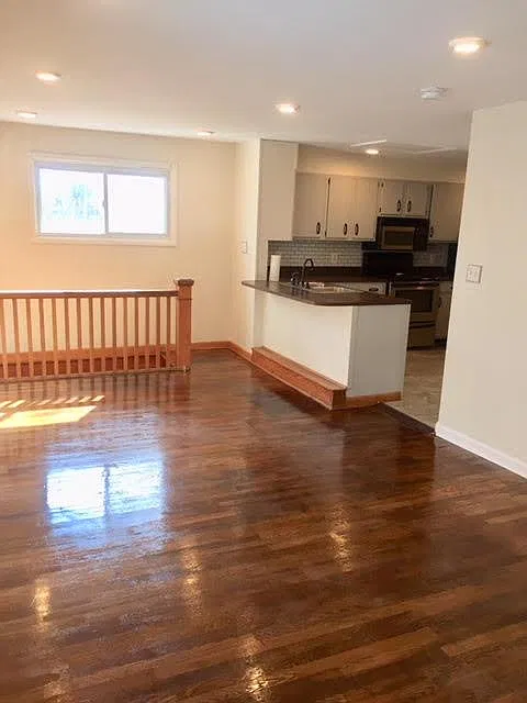 1 bed, 1200 sqft, $800 — Photo 2