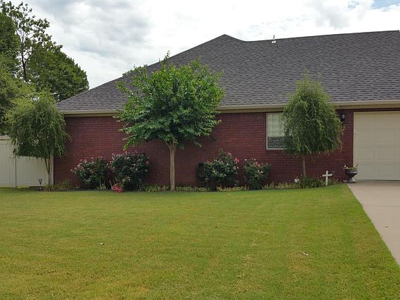 3rd image of 816 Wood Duck Ln