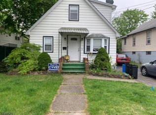 35 Ballston St, Bloomingdale, NJ 07403