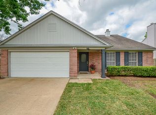 2712 Holly Springs Dr, Pearland, TX 77584