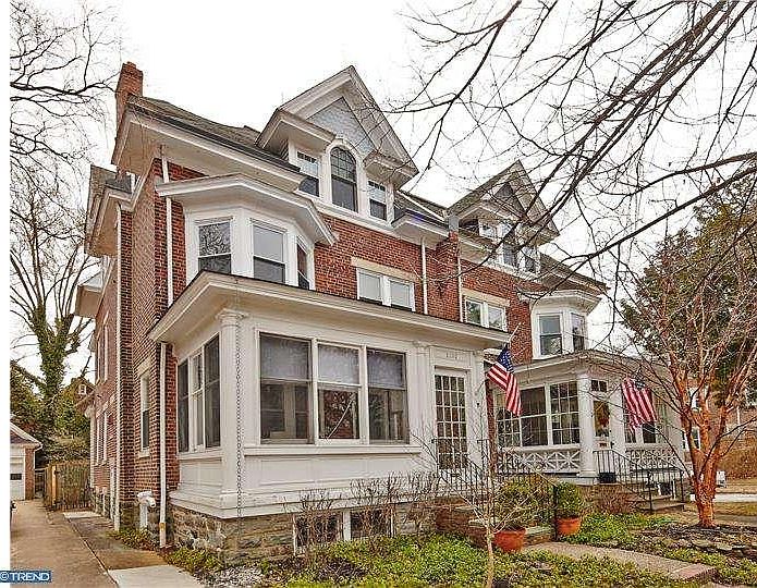 1st image of 2102 Woodlawn Ave