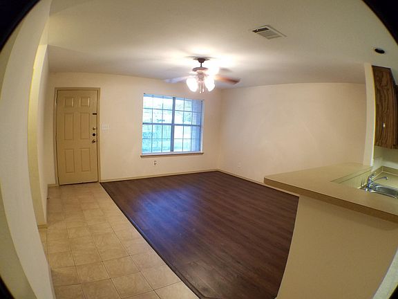 3rd image of 2331 N Elm St Unit 3
