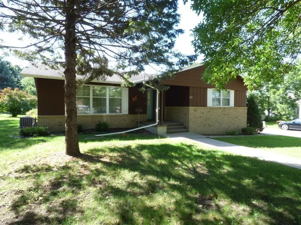 1212 3rd Ave, Mountain Lake, MN 56159