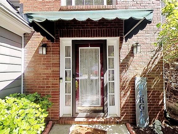 3rd image of 2245 Ashton Dr
