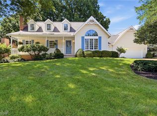 992 Liberty Ln NW, North Canton, OH 44720