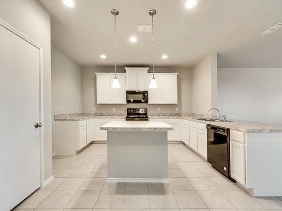 2nd image of 110 Cantle St