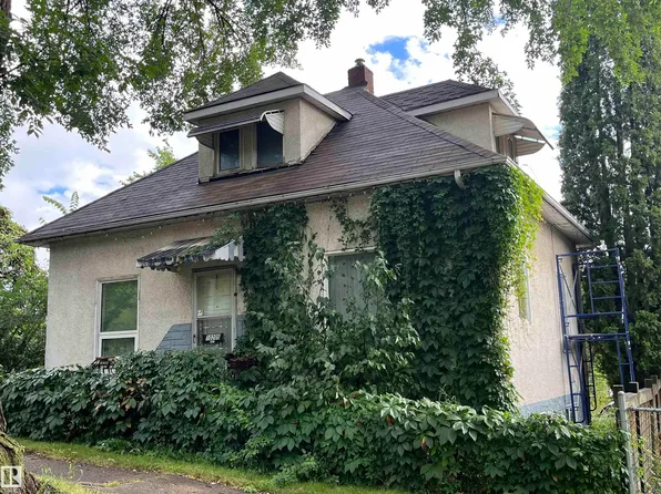 10205 92nd St NW, Edmonton, AB T5H 1T2