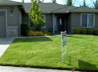 947 Hampton Way, Medford, OR 97501