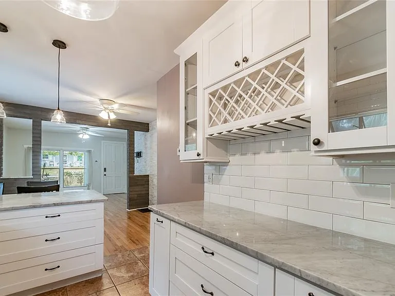 317 W Jean St — Photo 23