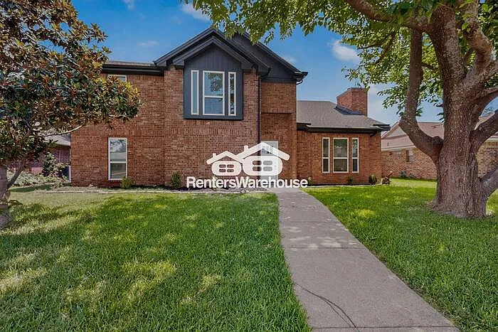 8008 Cornell Dr — Photo 3