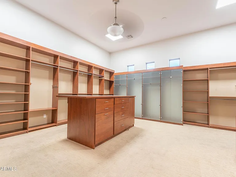 3552 E Jaeger Cir — Photo 4