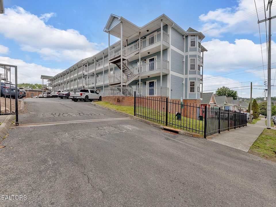 1st image of 1603 Queen Anne Way