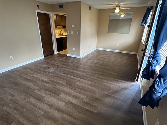 5th image of 201 College Blvd E #1-7-1