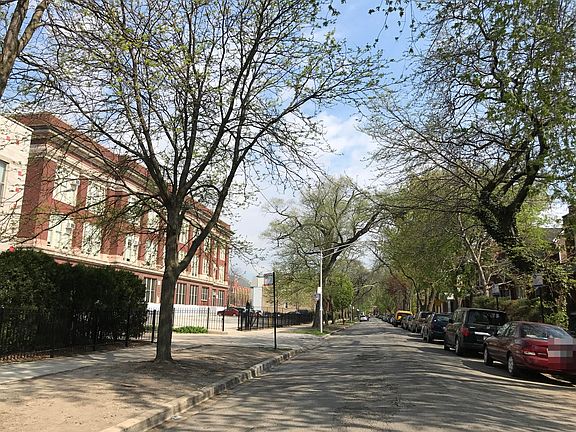4th image of 3307 N Monticello Ave