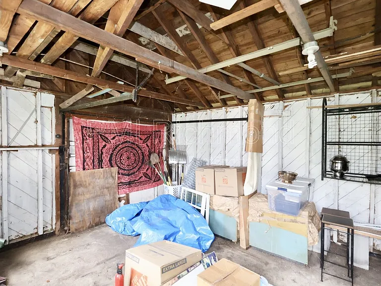 904 Maple Ave — Photo 21