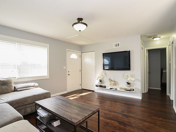 3rd image of 1220 Nova Ct #25a