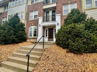 2615 N Cramer St APT 28, Milwaukee, WI 53211