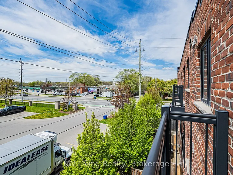 70 Plains Rd E #18 — Photo 39