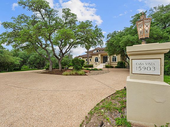 2nd image of 15903 Soleil Ct