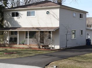 1148 67th St, Downers Grove, IL 60516