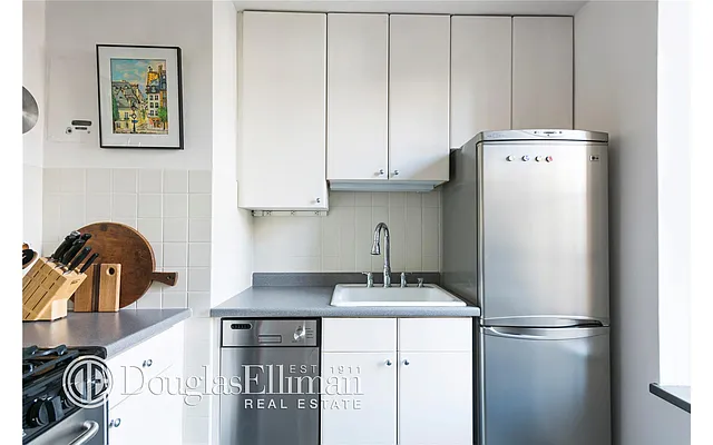 Sold by Douglas Elliman | media 3