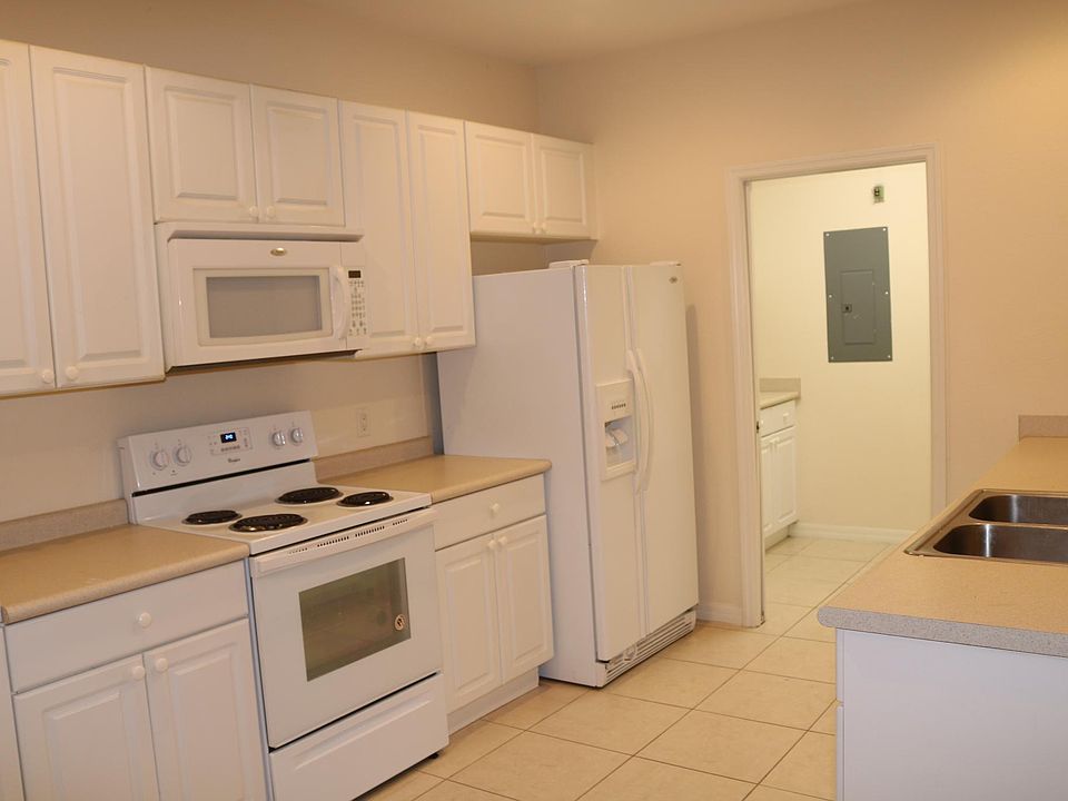 1st image of 1839 S Dovetail Dr