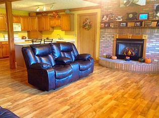 274 Robertson St, Russell Springs, KY 42642