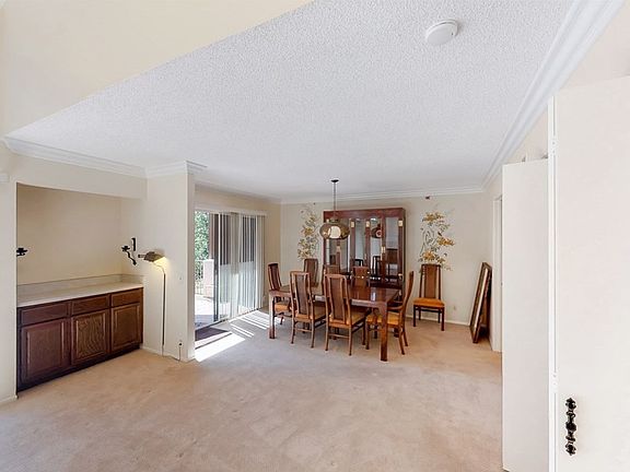 5th image of 9458 Friendly Woods Ln