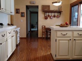 556 Sunlight Dr, Rochester Hills, MI 48309