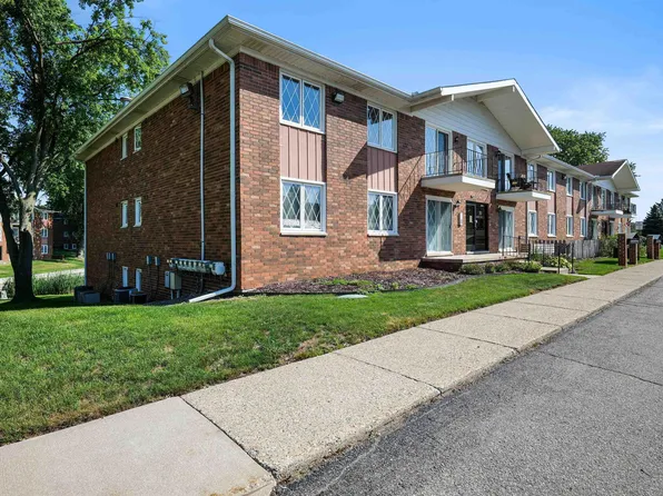 54669 Shelby Rd, Shelby Township, MI 48316