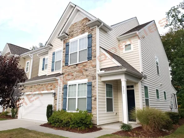 523 Finnbar Dr, Cary, NC 27519