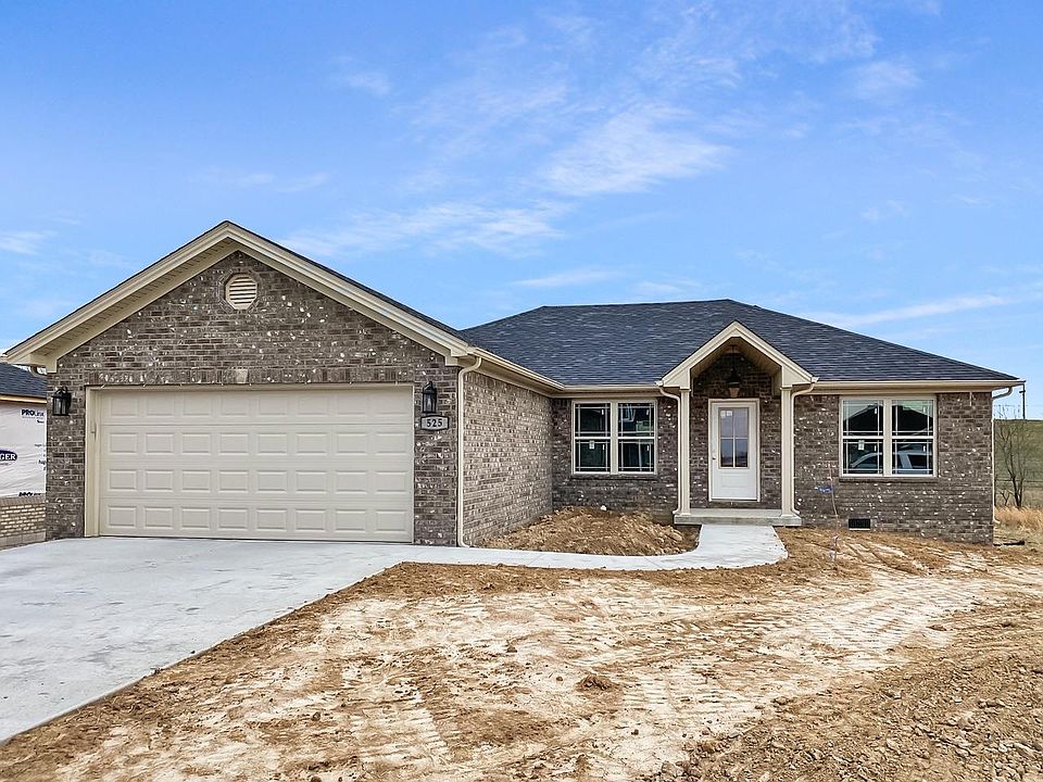 2nd image of 525 Kincaid Ln