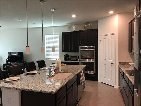 2nd image of 2631 Interlock Dr