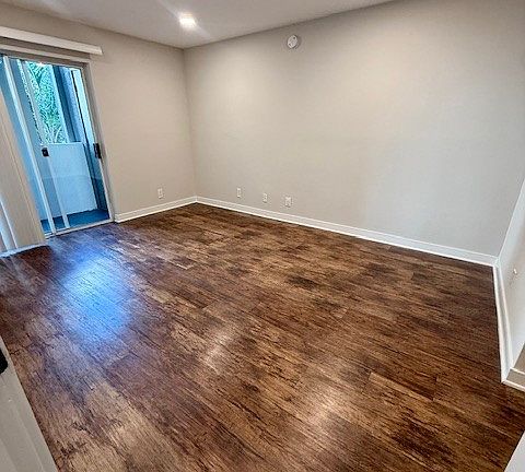 2nd image of 7661 Beverly Blvd #256