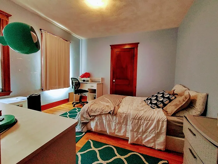 158 W Adams St #1 — Photo 9