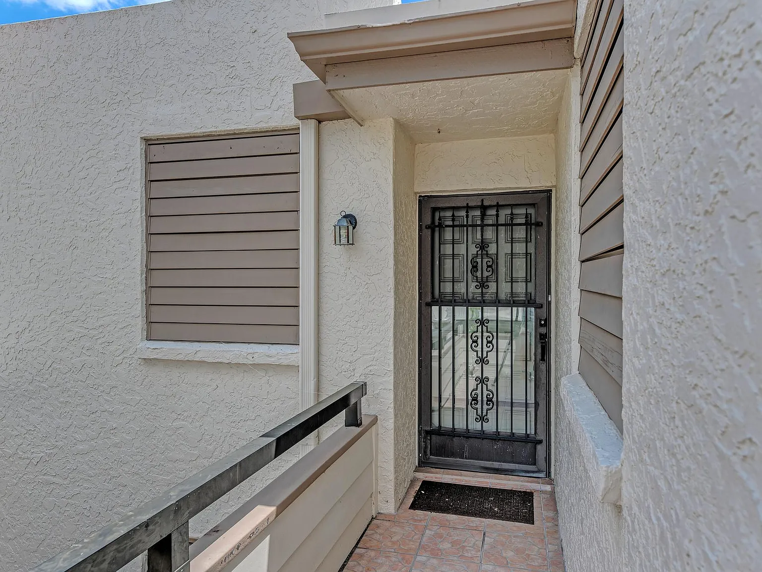2 bed, 1304 sqft, $1,600 — Photo 2