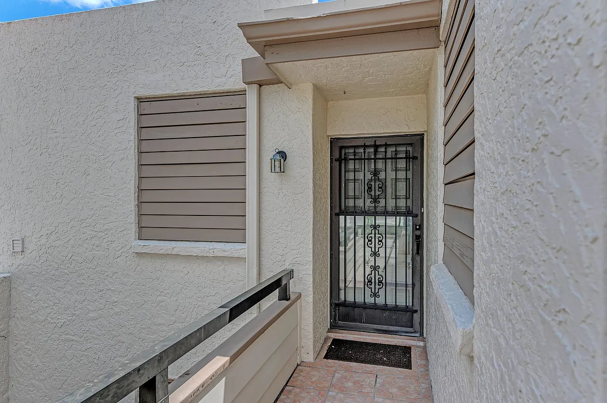 Building Photo - 346 Springdale Dr #346