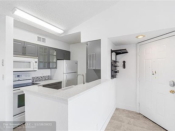 3rd image of 2846 S University Dr APT 4305