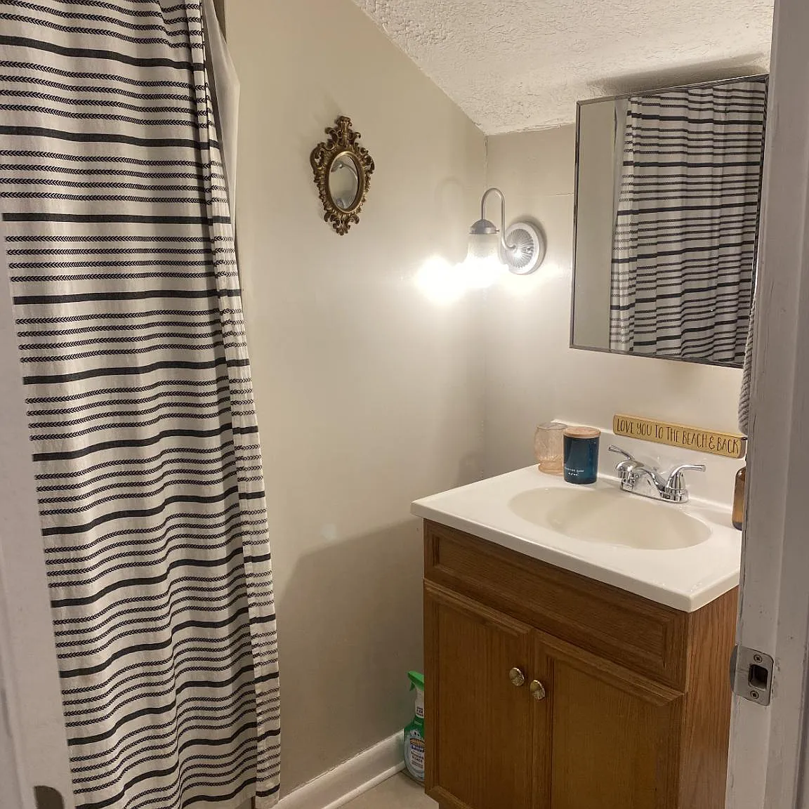 3 bed, 1100 sqft, $1,700 — Photo 3