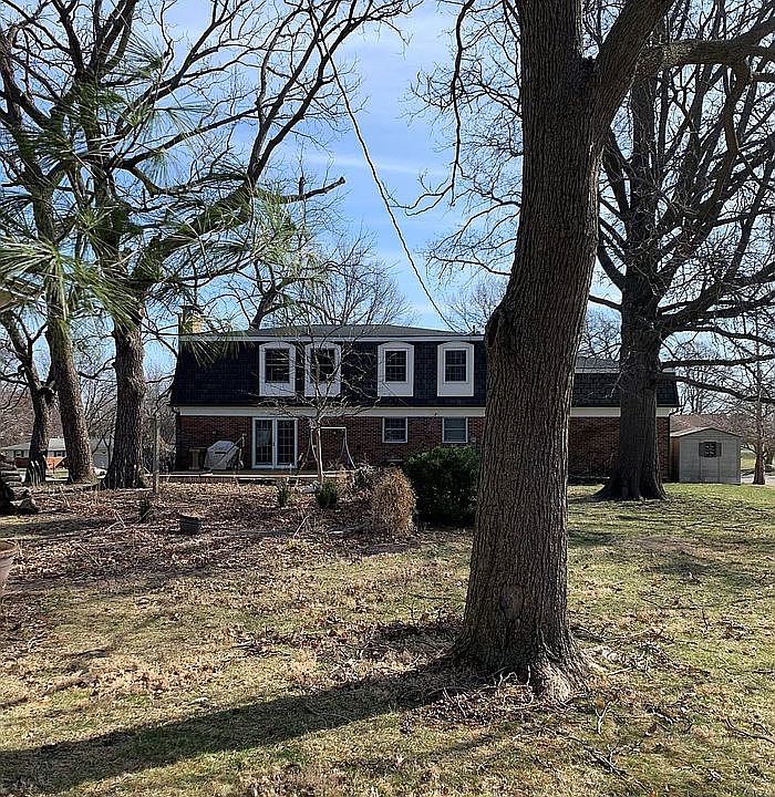 2nd image of 801 S Alter Ct