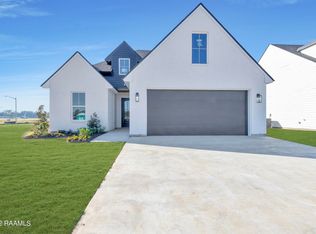 103 Prague, Youngsville, LA 70592