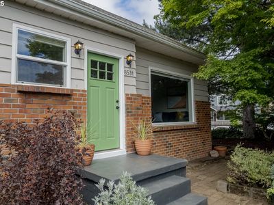 8531 SE Glenwood St, Portland, OR, 97266