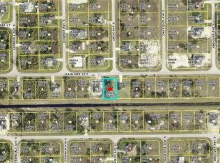 528 Raintree St E, Lehigh Acres, FL 33974